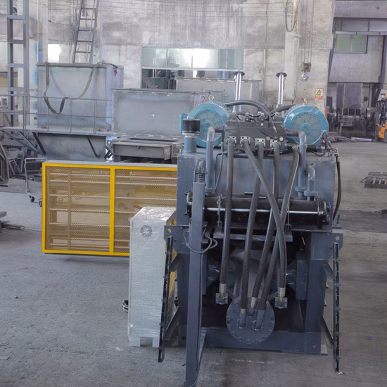 Compressore automatico orizzontale per pressa imballatrice per carta straccia